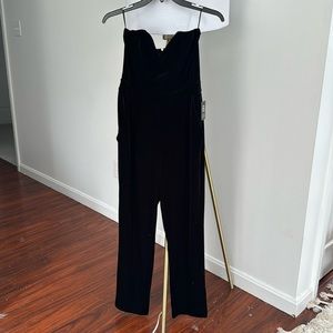 Velvet sweetheart jumpsuit, tube top, new with tags, 6, comfortable, flexible